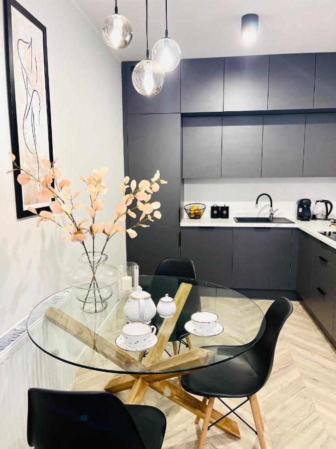 Apartcentrum-Charlotte -Parking-Air Conditioning Boleslawiec  Bagian luar foto